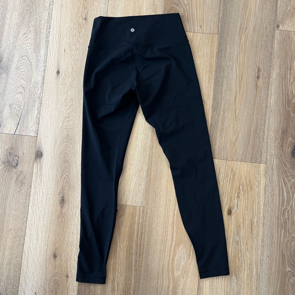 Lululemon Wunder Under 28”